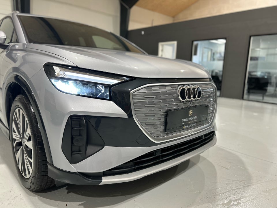 Audi Q4 e-tron 40 Advanced 5d