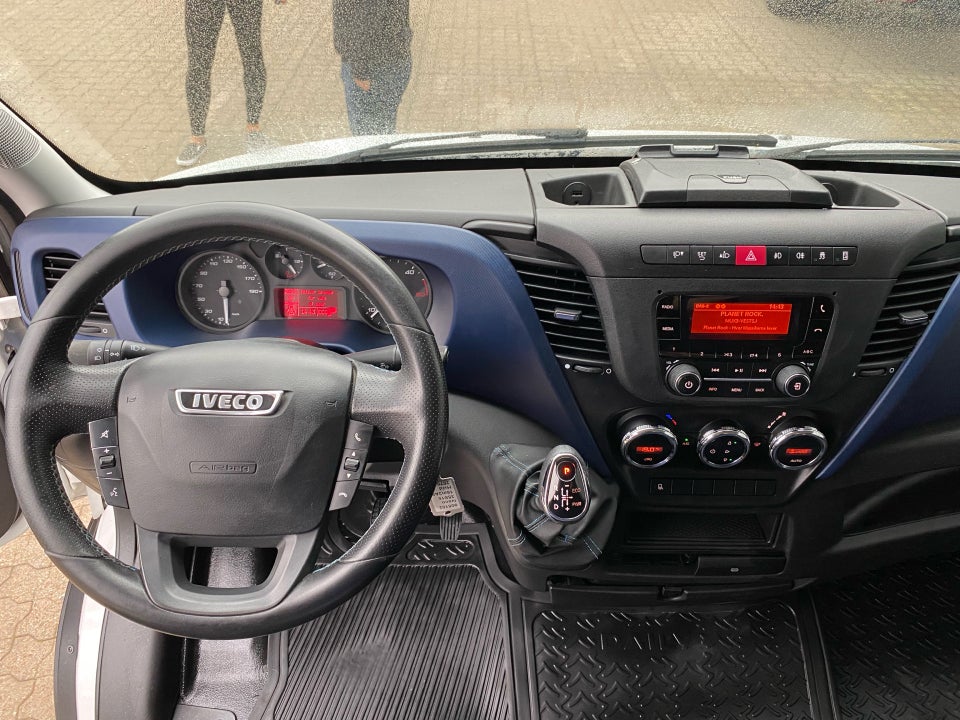 Iveco Daily 2,3 35S16 16m³ Van AG8