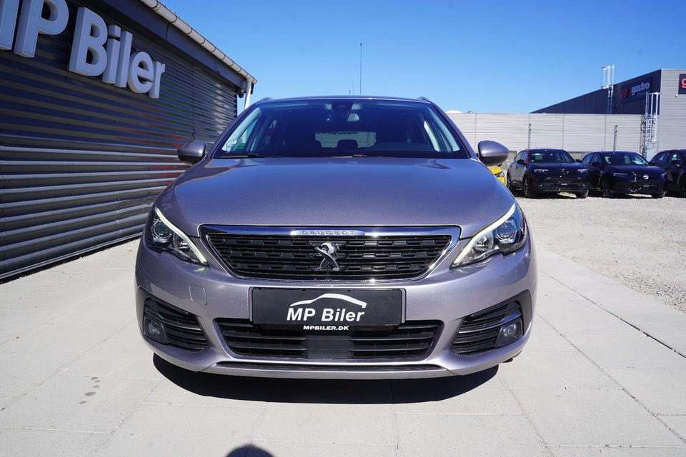 Peugeot 308 1,5 BlueHDi 130 Style SW 5d