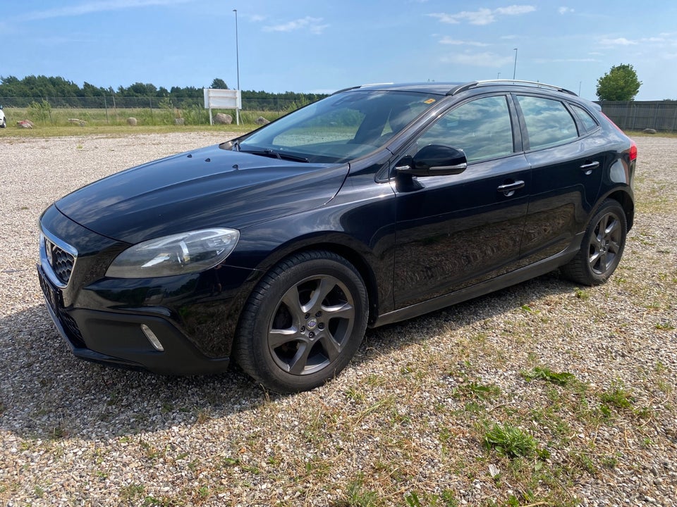 Volvo V40 CC 1,6 D2 115 Kinetic 5d