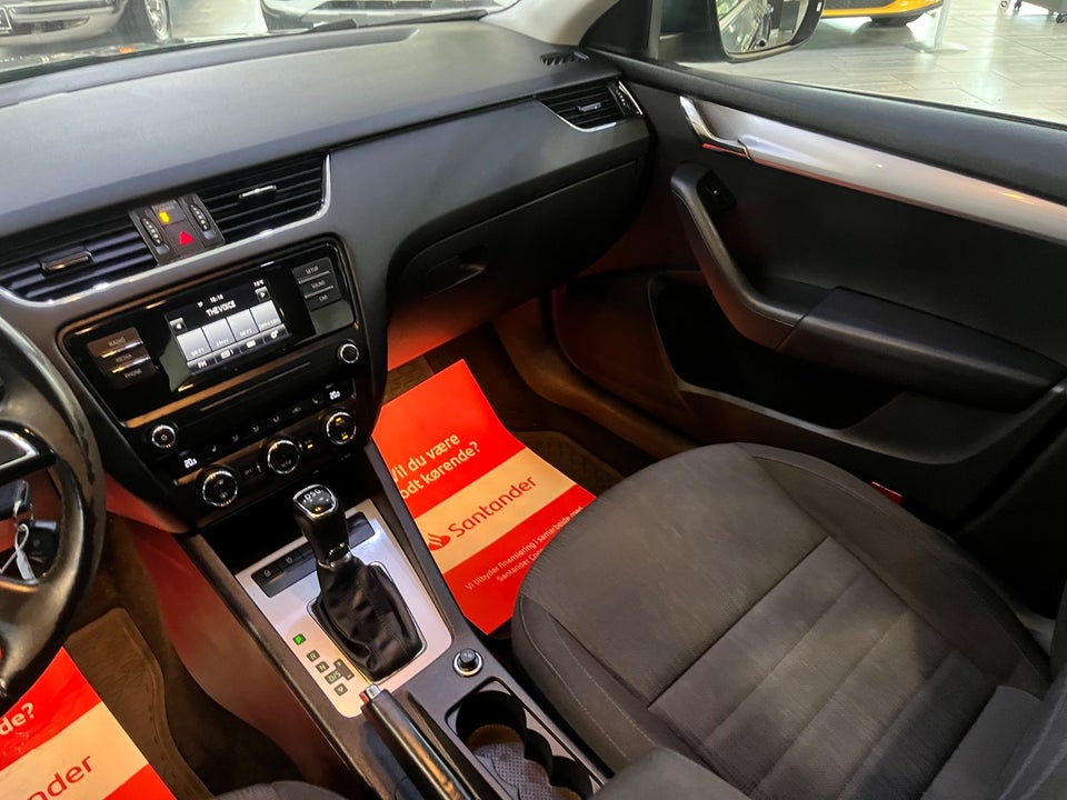 Skoda Octavia 2,0 TDi 150 Ambition DSG 5d