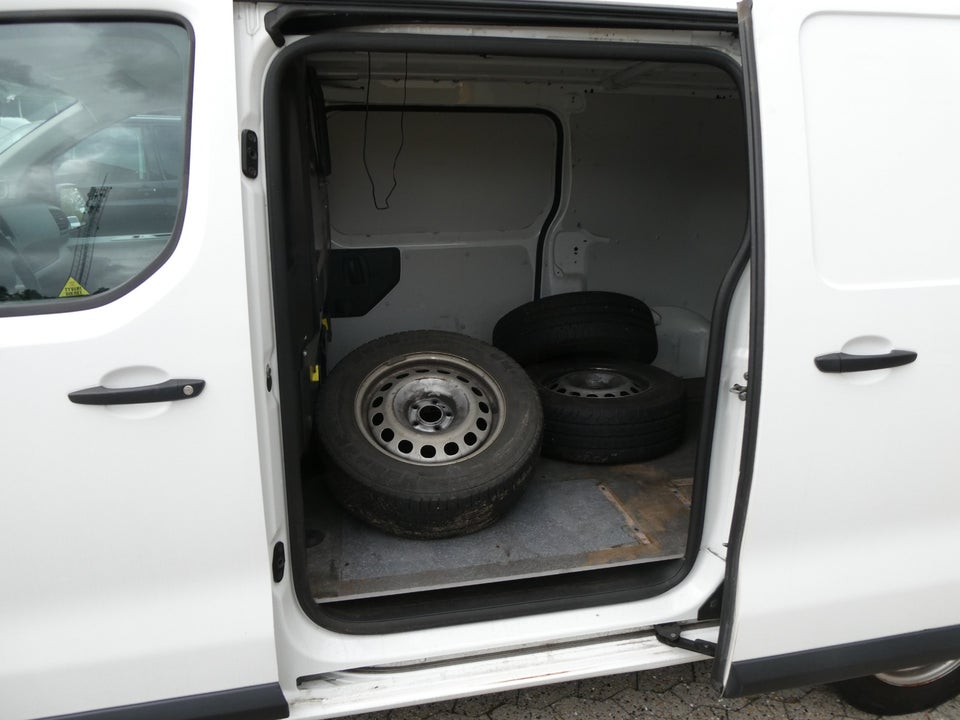 Toyota ProAce 2,0 D 120 Long Comfort 5d