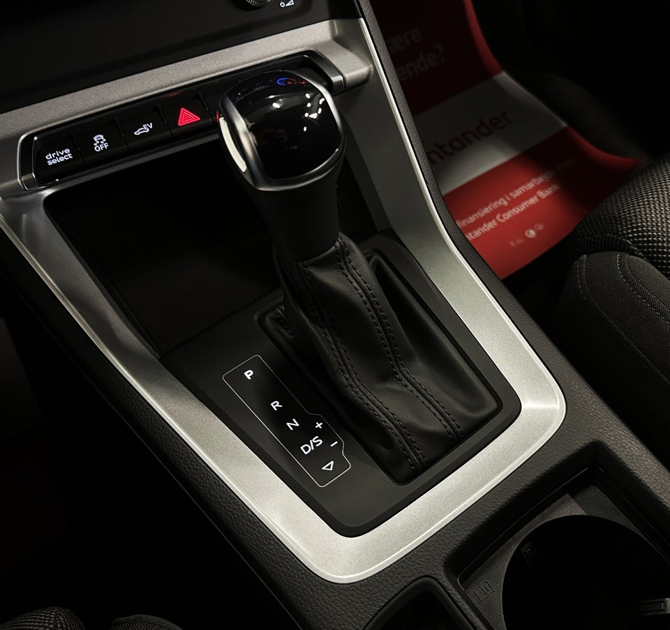 Audi Q3 45 TFSi e Attitude plus S-tr. 5d