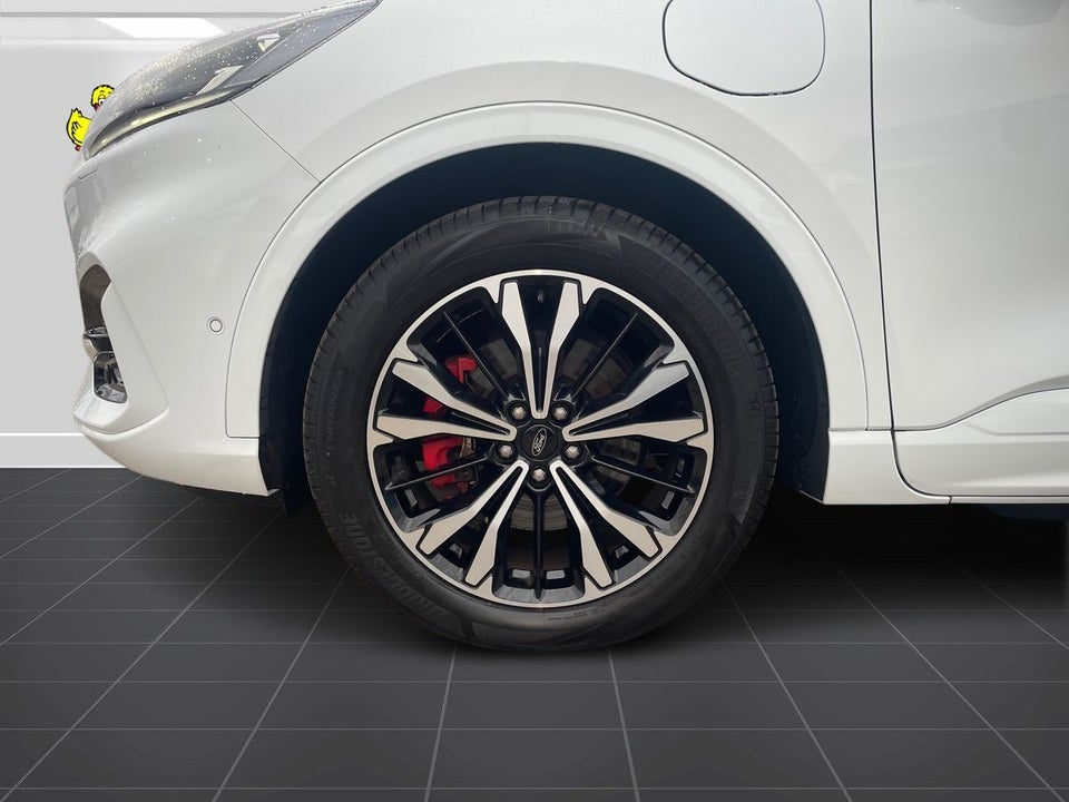 Ford Kuga 2,5 PHEV ST-Line X CVT 5d