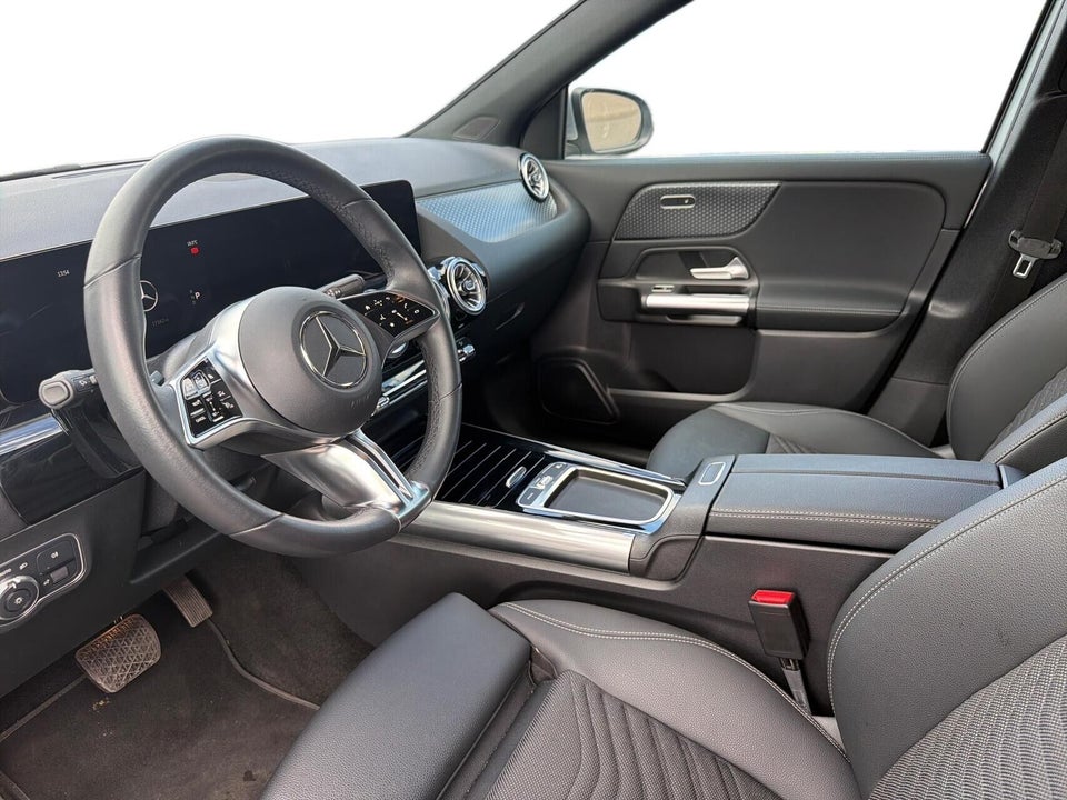 Mercedes EQA250+ Progressive 5d