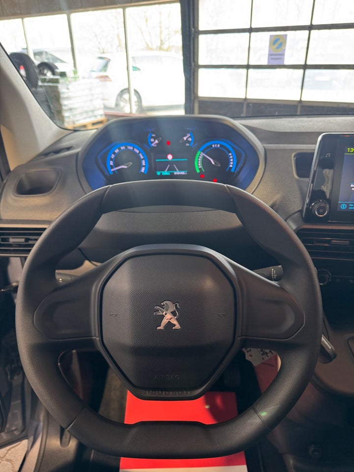 Peugeot e-Rifter 50 Active Pack L2 5d