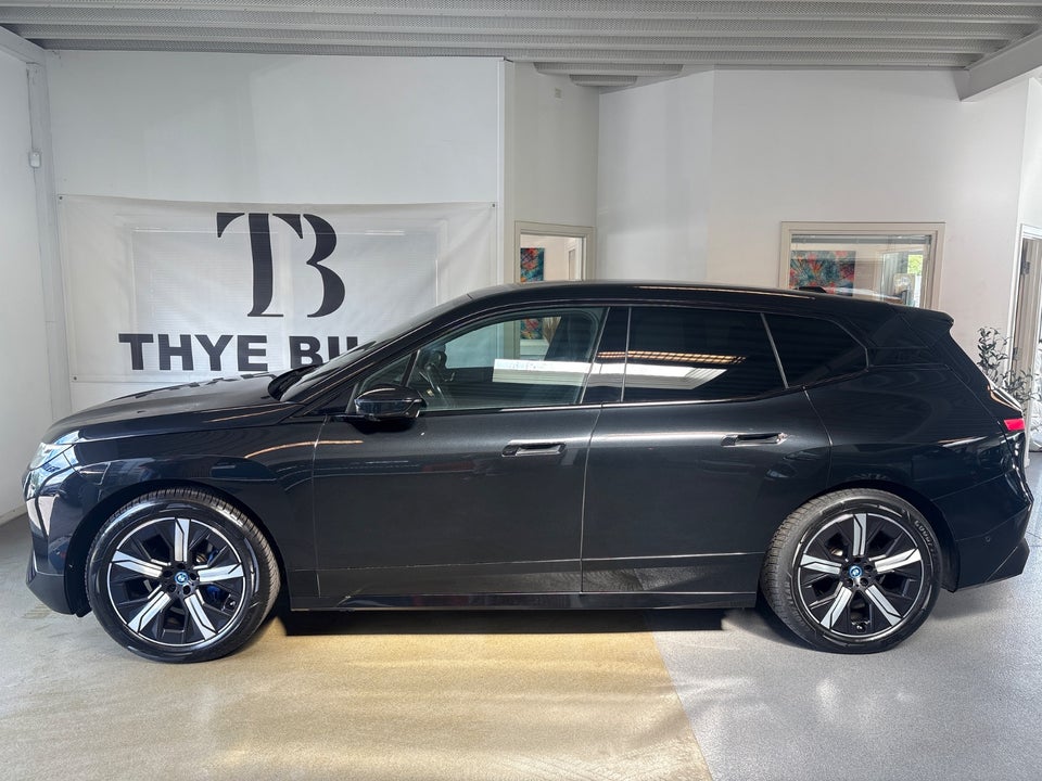 BMW iX xDrive40 Sport 5d
