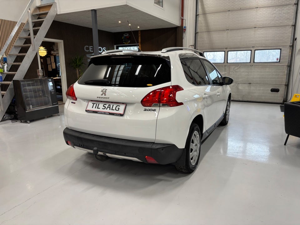 Peugeot 2008 1,2 VTi 82 Active 5d