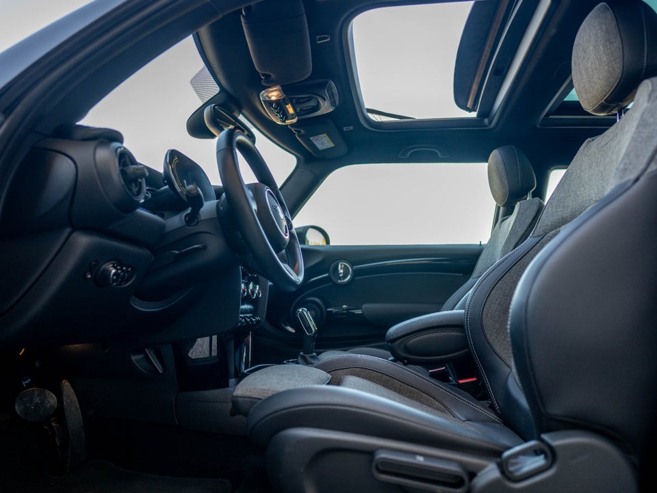 MINI Cooper SE Premium Extra 3d