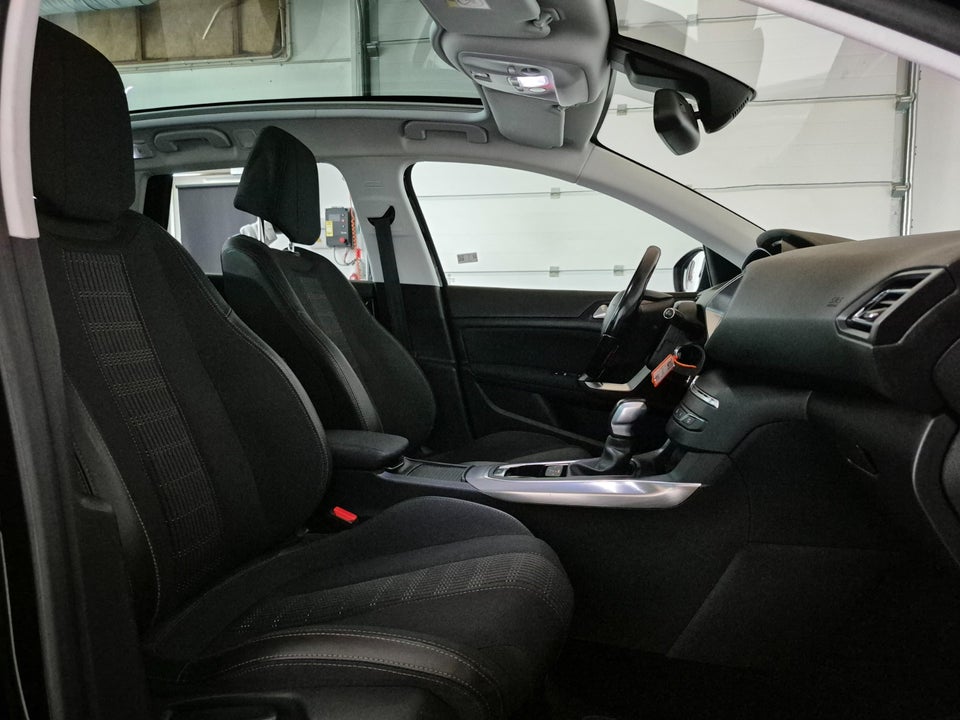 Peugeot 308 1,6 BlueHDi 120 Allure Sky SW EAT6 5d