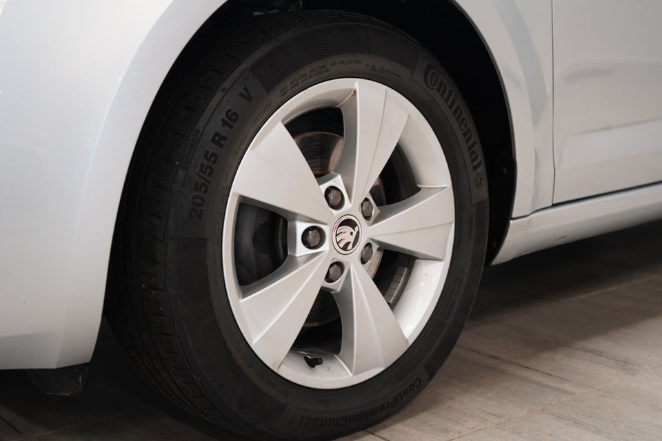 Skoda Octavia 2,0 TDi 150 Ambition Combi DSG 5d