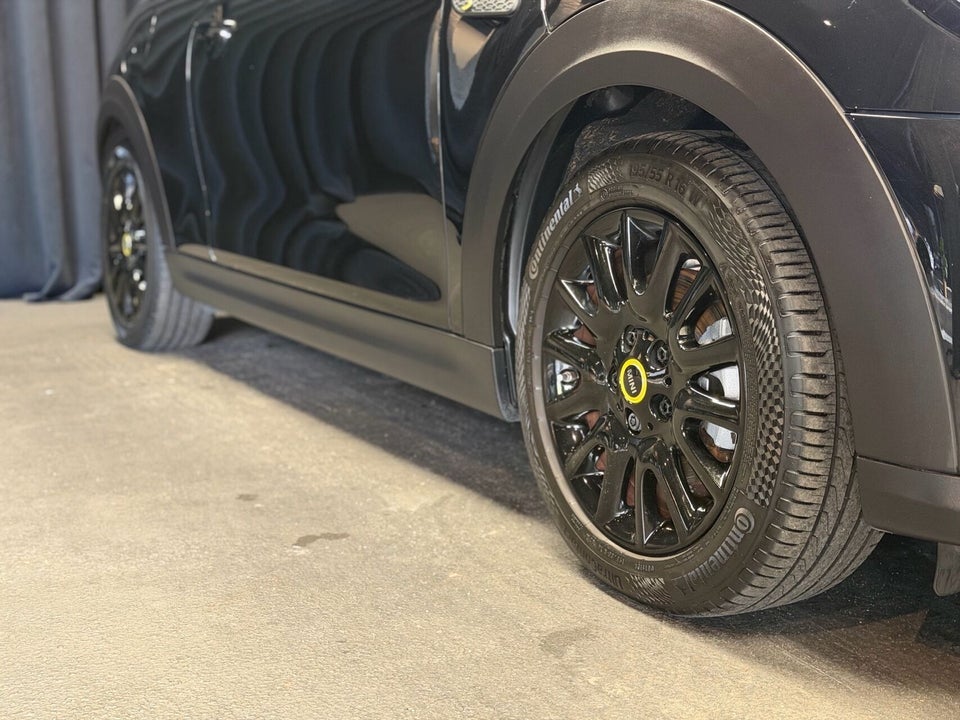 MINI Cooper SE Edition Premium 3d