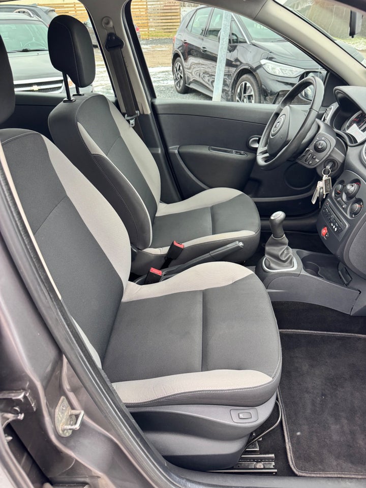 Renault Clio III 1,2 16V Sport Tourer 5d