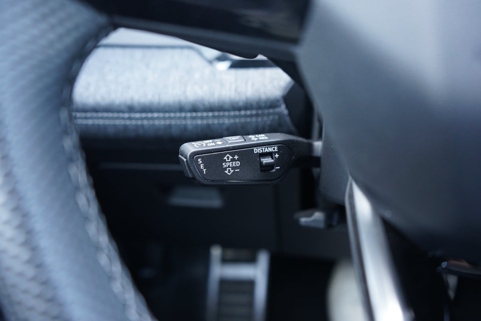 Audi Q6 e-tron S-line quattro 5d