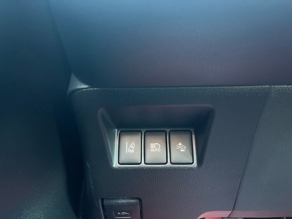 Toyota Yaris 1,5 Hybrid H2 Premium e-CVT 5d