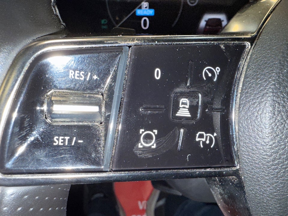 Renault Megane E-Tech 40 Equilibre 5d