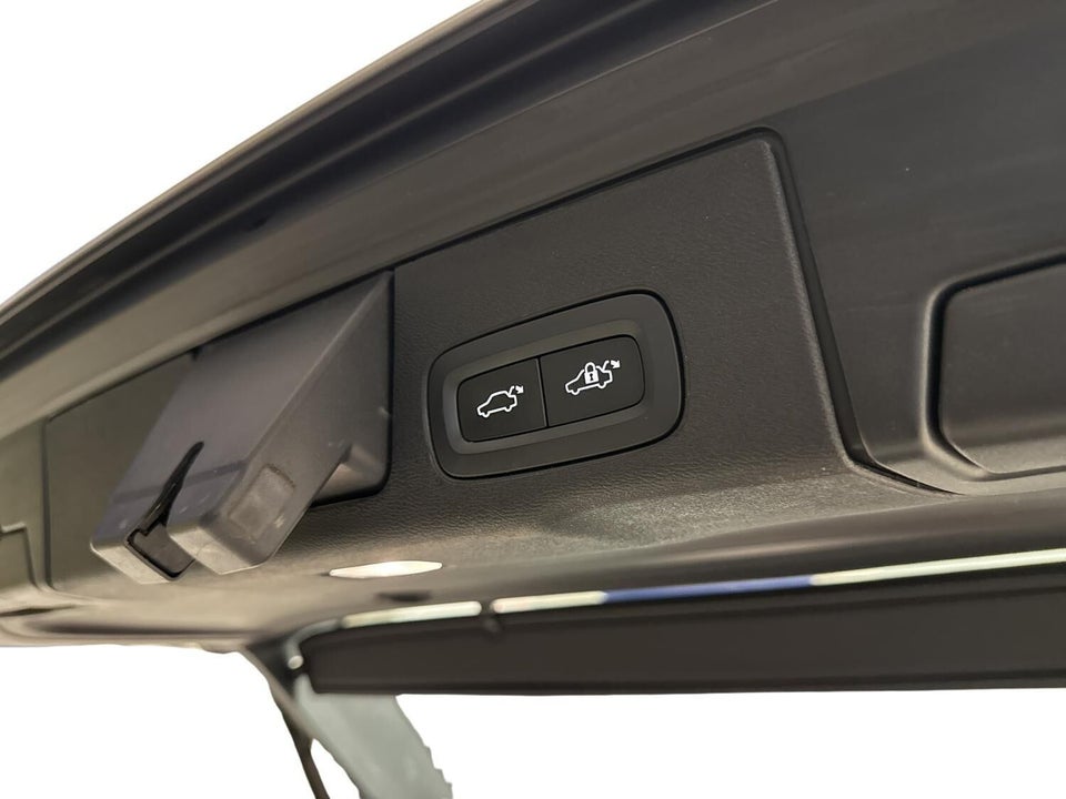 Volvo XC60 2,0 T6 ReCharge Plus Bright aut. AWD 5d