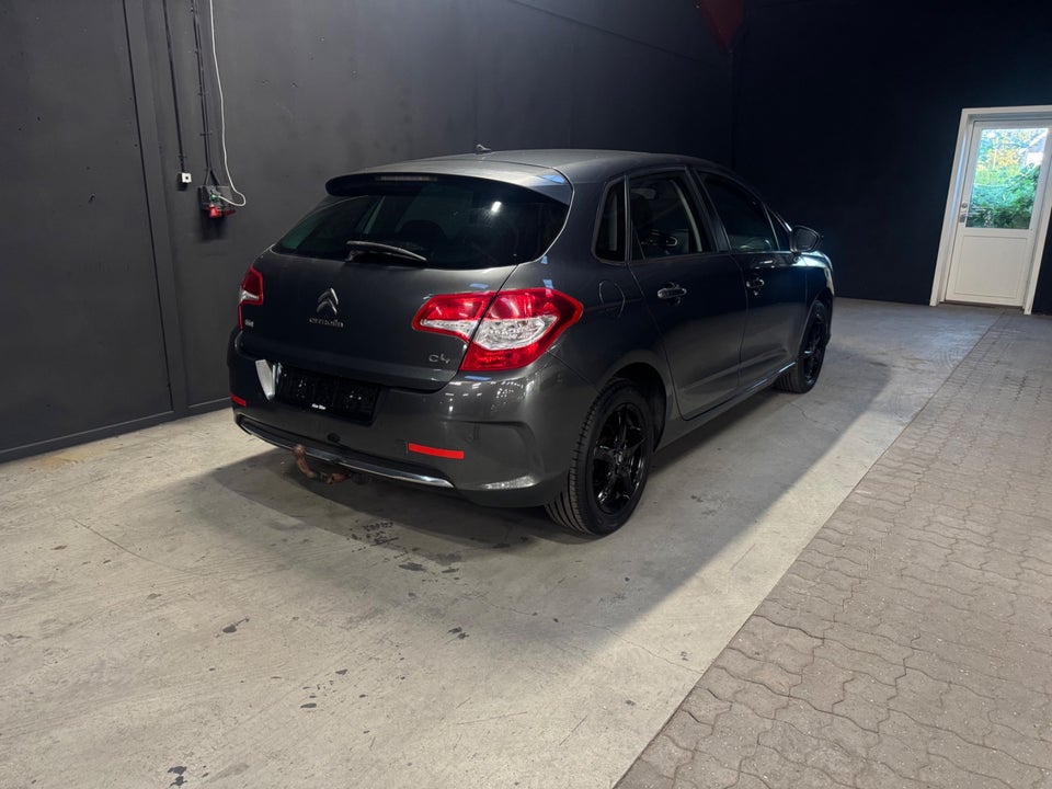 Citroën C4 1,6 e-HDi 115 Seduction 5d