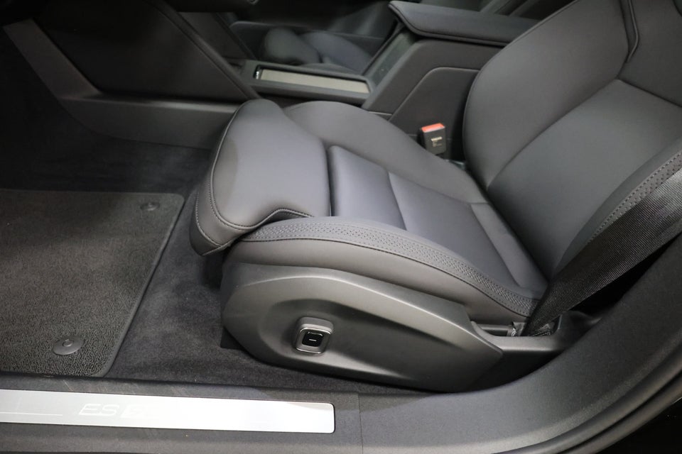 Volvo ES90 Extended Range Plus 4d