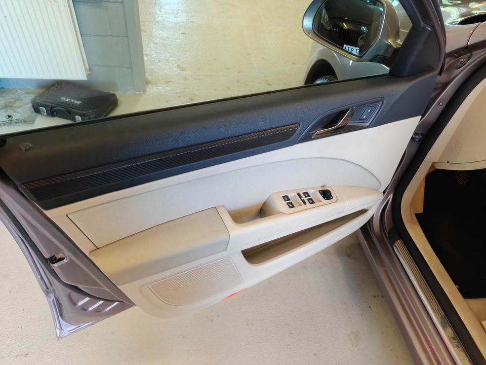 Skoda Superb 1,8 TSi 160 Elegance Combi 5d