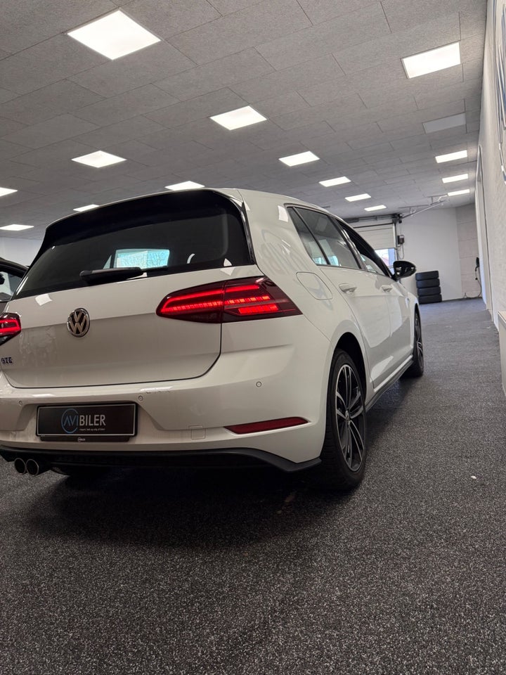 VW Golf VII 1,4 GTE DSG 5d