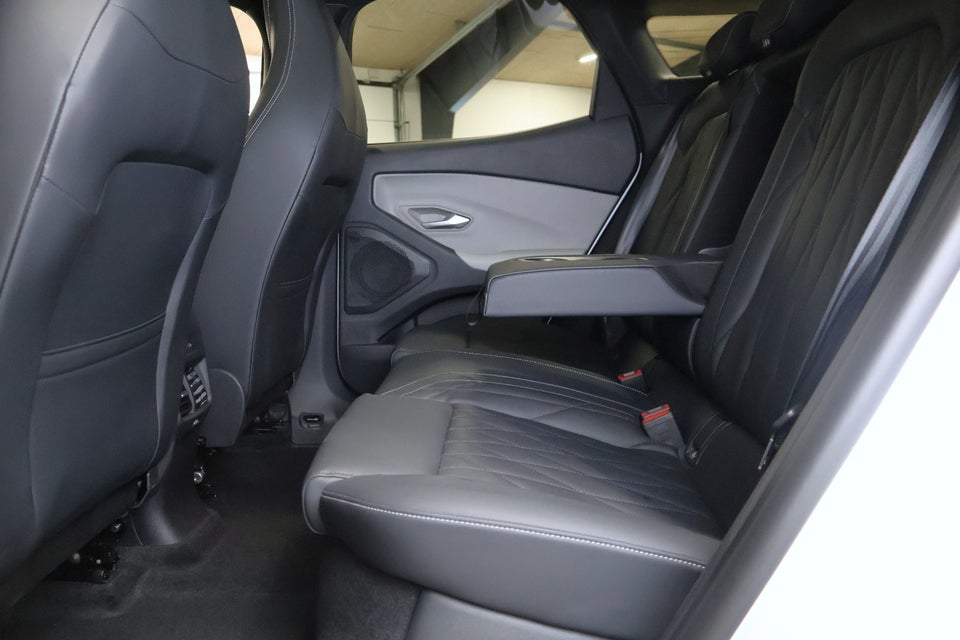 Ford Explorer 82 Premium Extended Range 5d