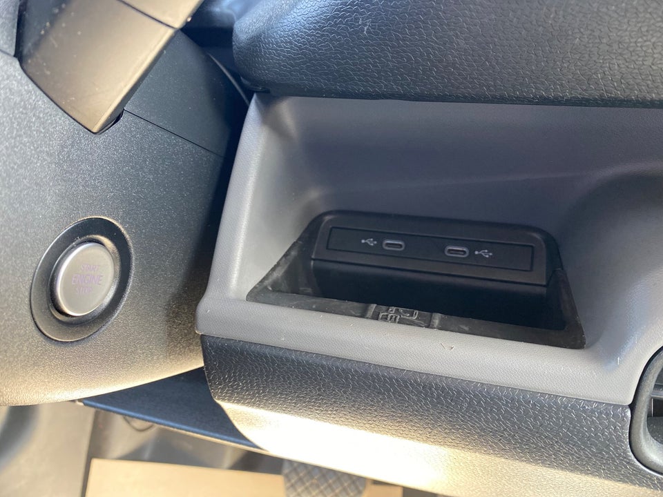 VW ID.Buzz 77 Style Van 5d