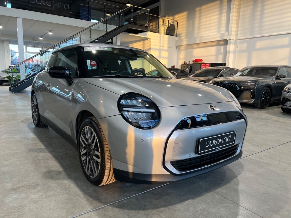 MINI Cooper E Classic Trim S 3d