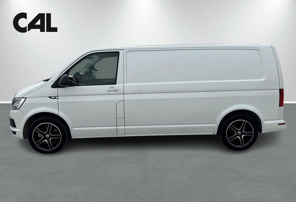 VW Transporter 2,0 TDi 204 Kassevogn DSG lang