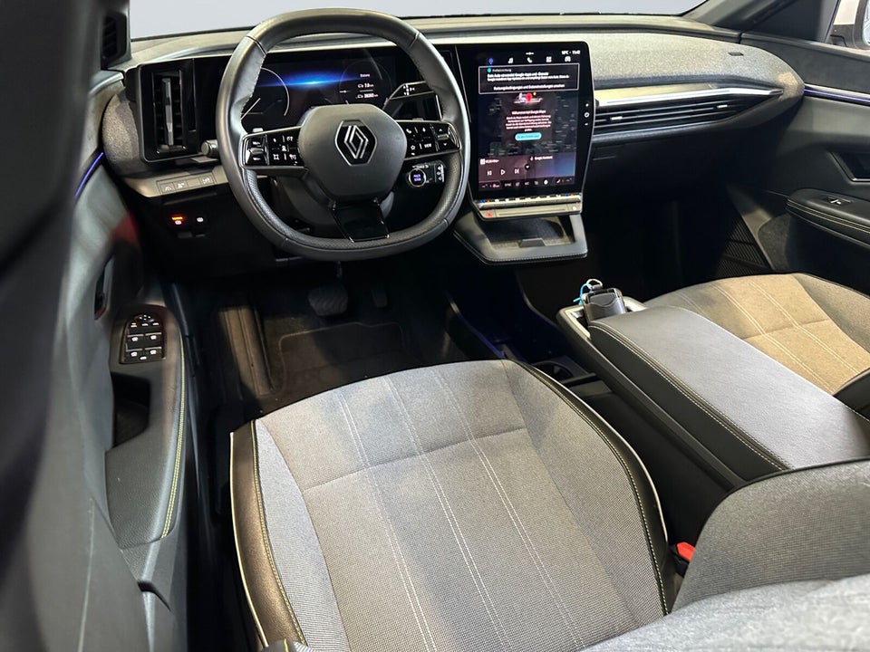 Renault Megane E-Tech 60 Techno 5d