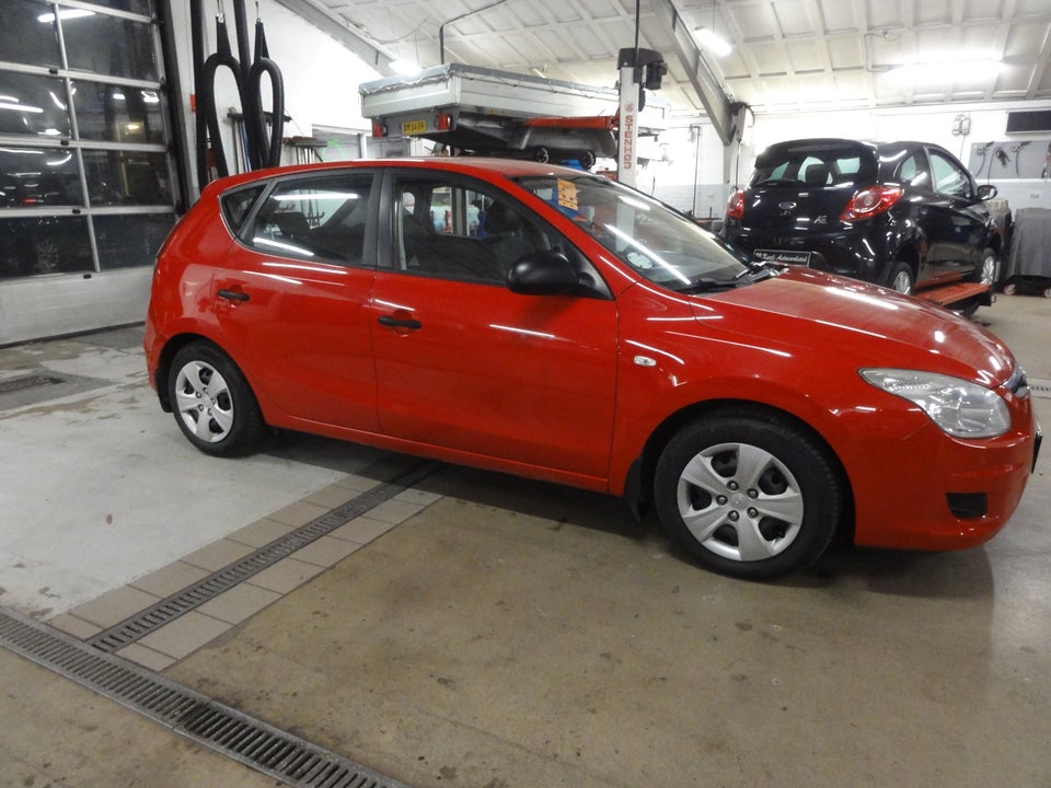 Hyundai i30 1,4 CVVT 109 Comfort 5d