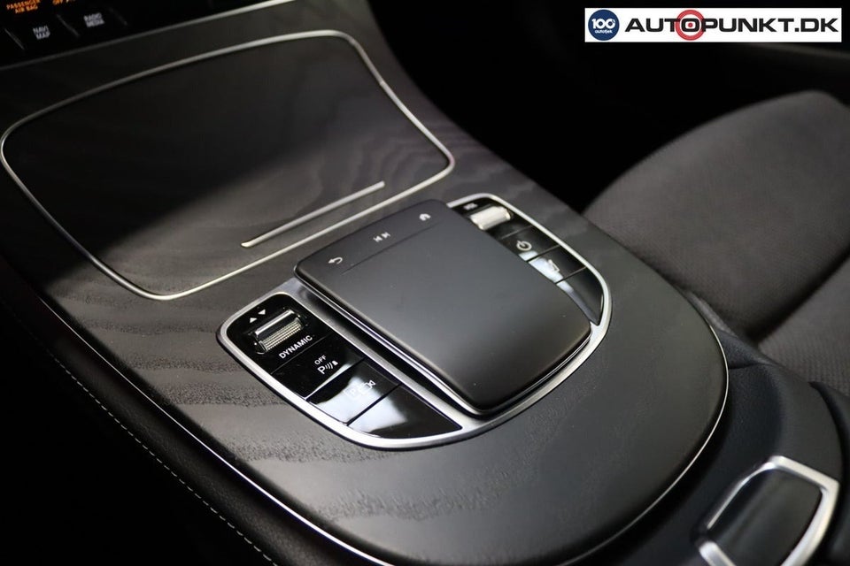 Mercedes E300 de 2,0 Advantage stc. aut. 5d