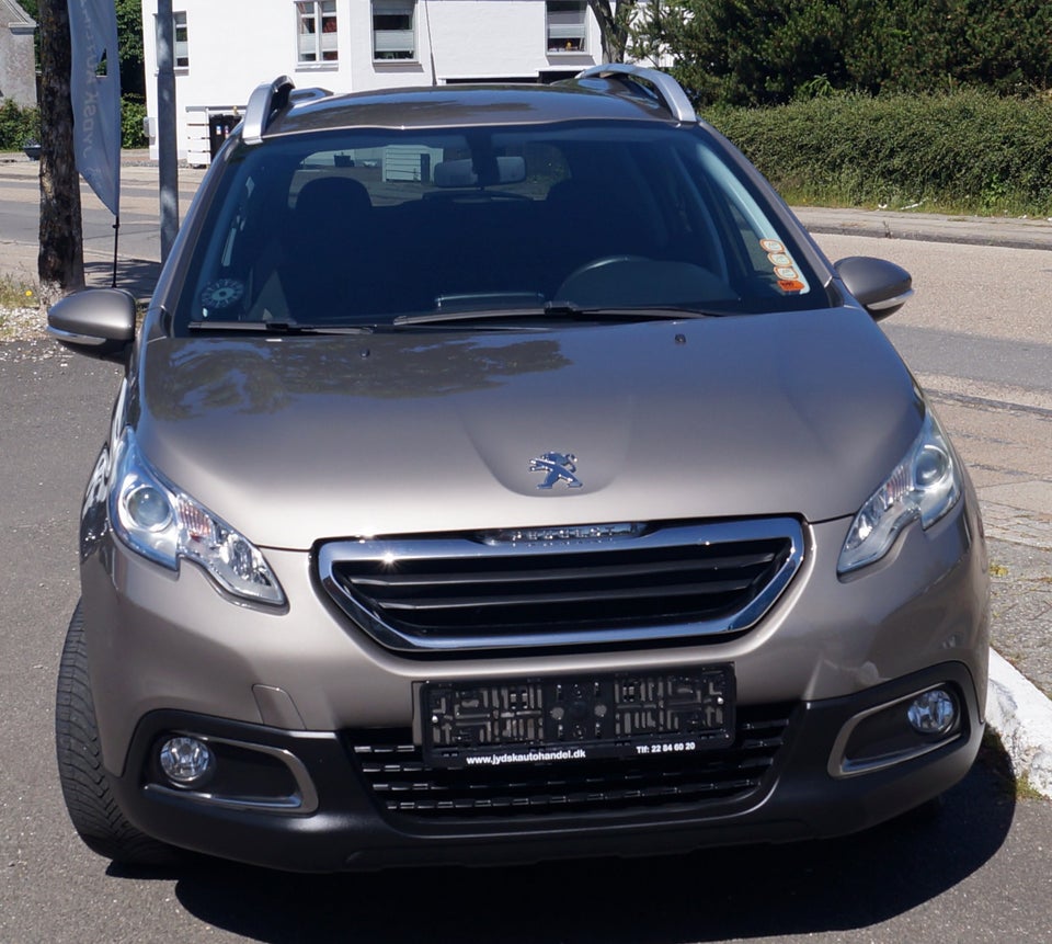 Peugeot 2008 1,2 VTi 82 Allure 5d