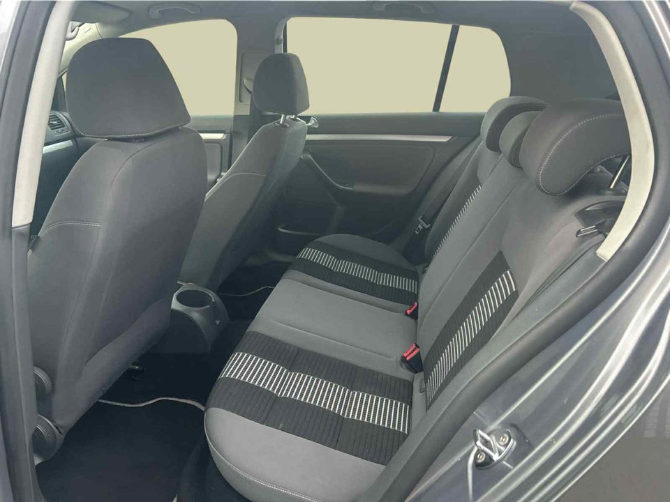 VW Golf V 1,6 Comfortline 5d