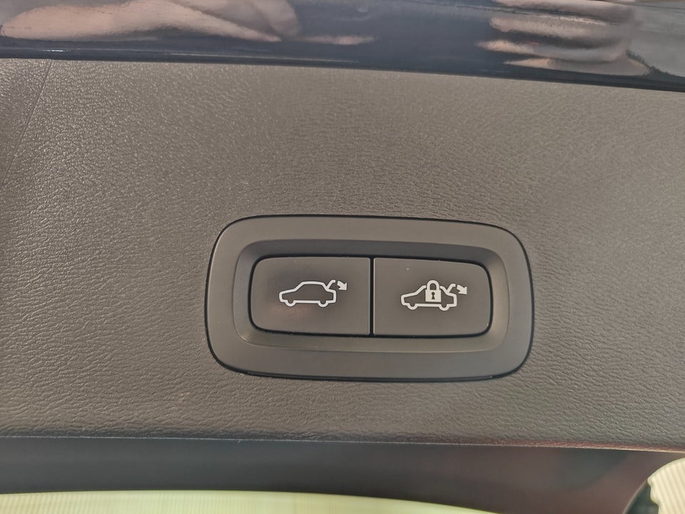 Volvo XC40 P6 ReCharge Plus 5d