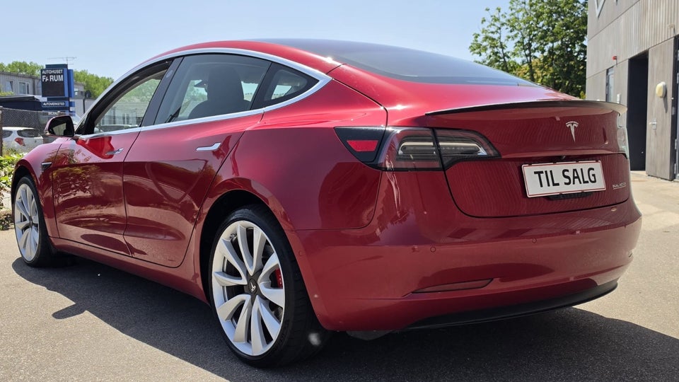 Tesla Model 3 Performance AWD 4d
