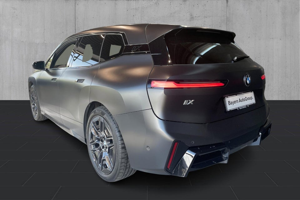 BMW iX xDrive60 M-Sport 5d