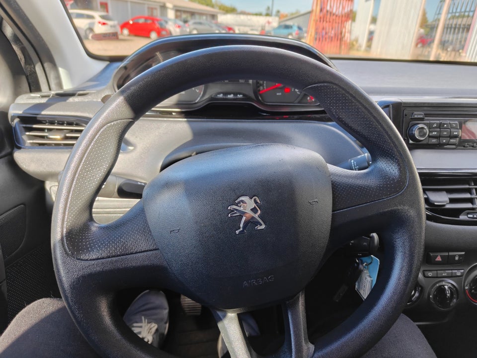 Peugeot 208 1,0 VTi Active 5d