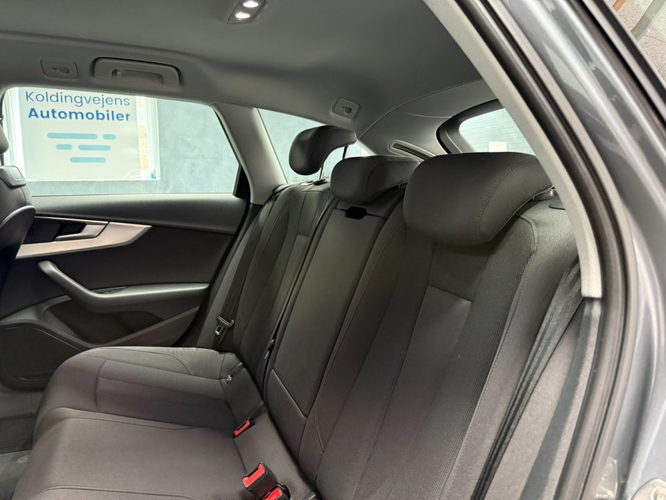 Audi A4 40 TFSi Sport Prestige Tour Avant S-tr. 5d