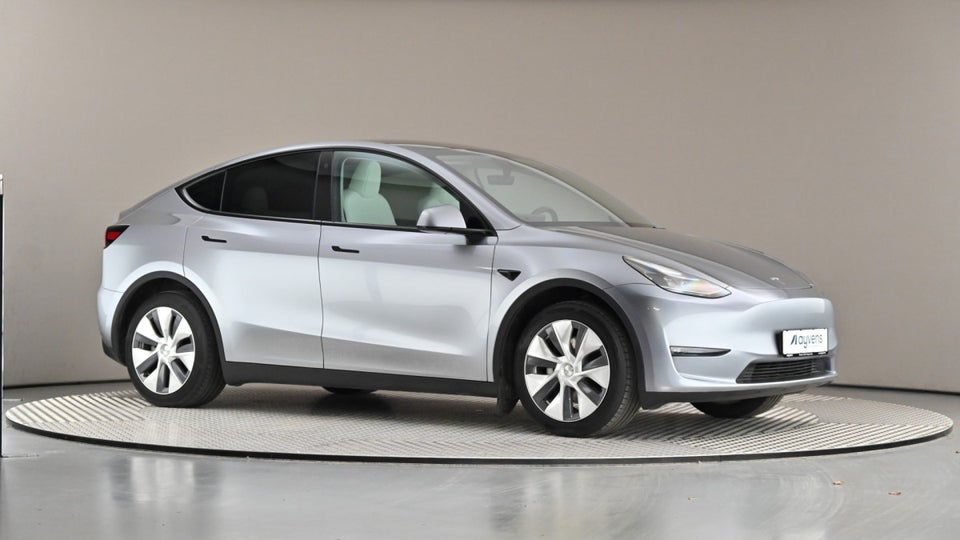 Tesla Model Y Long Range AWD 5d
