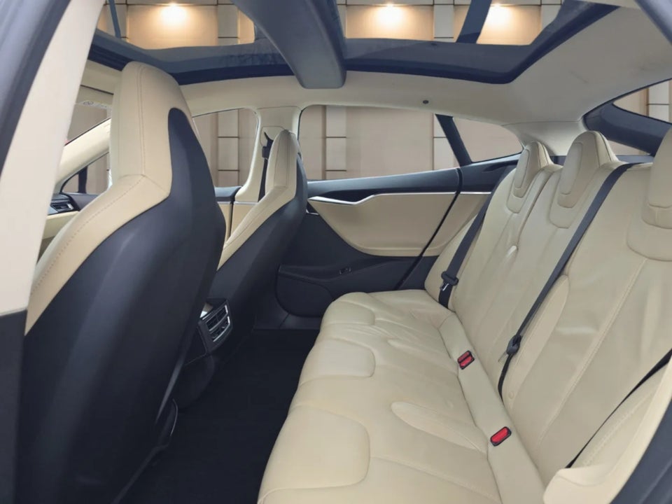 Tesla Model S 85 5d