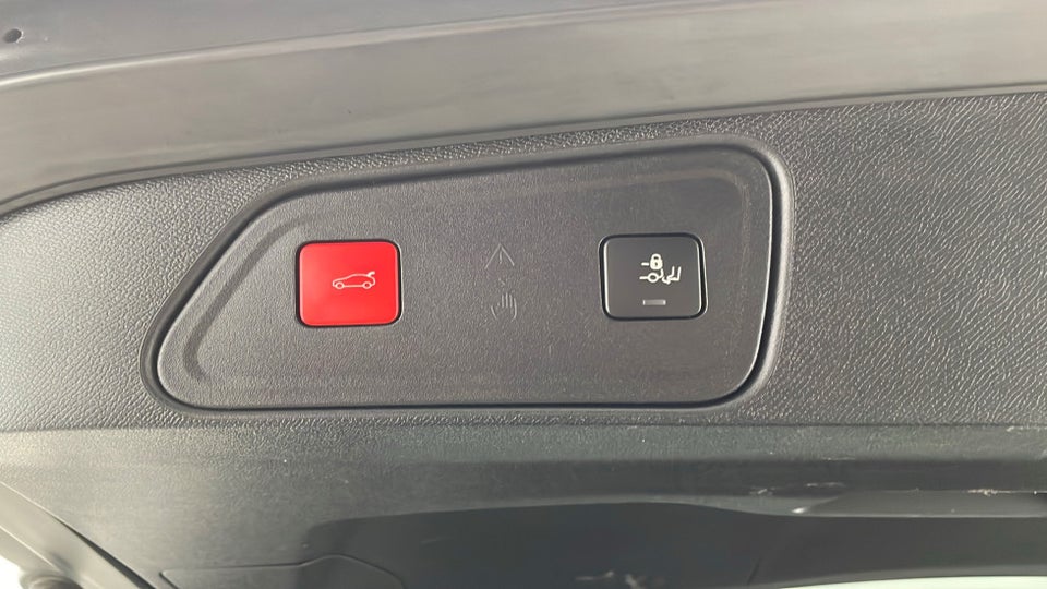 Peugeot 3008 1,6 Hybrid Allure EAT8 5d