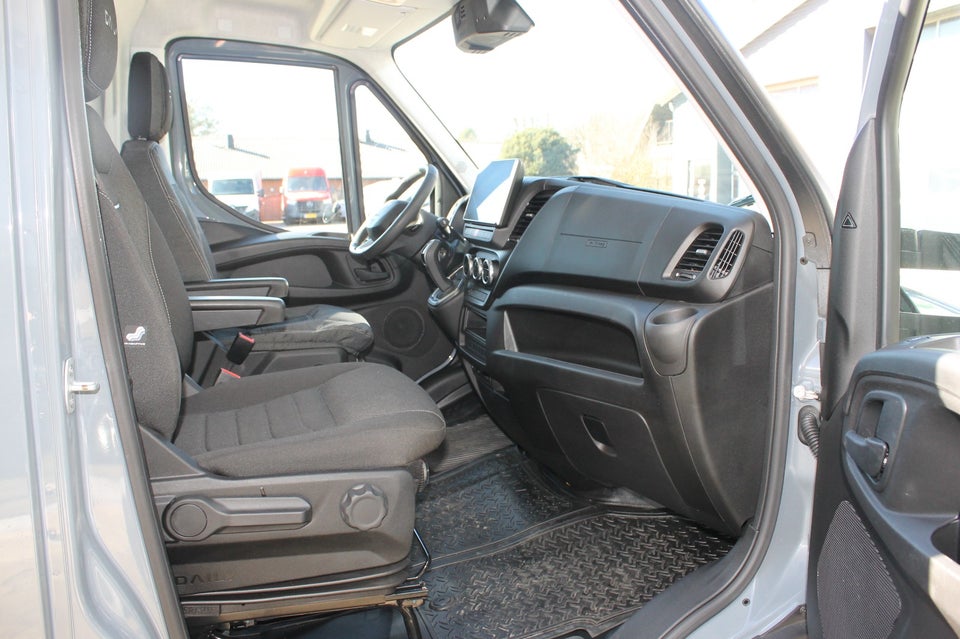 Iveco Daily 2,3 35S16 4100mm Lad AG8