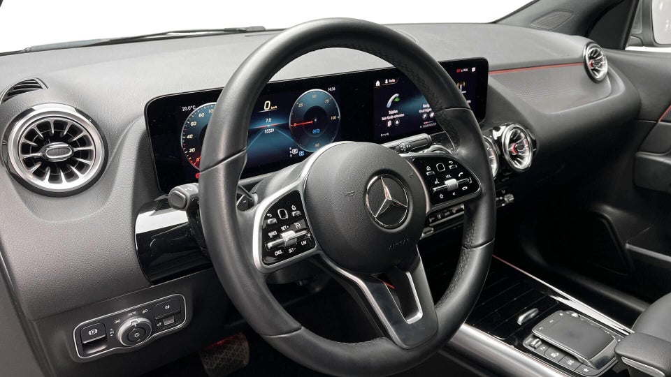 Mercedes EQA250 Progressive 5d