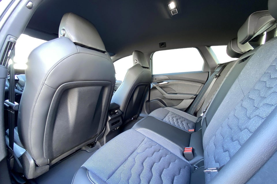 Audi A6 e-tron S-line plus Avant 5d