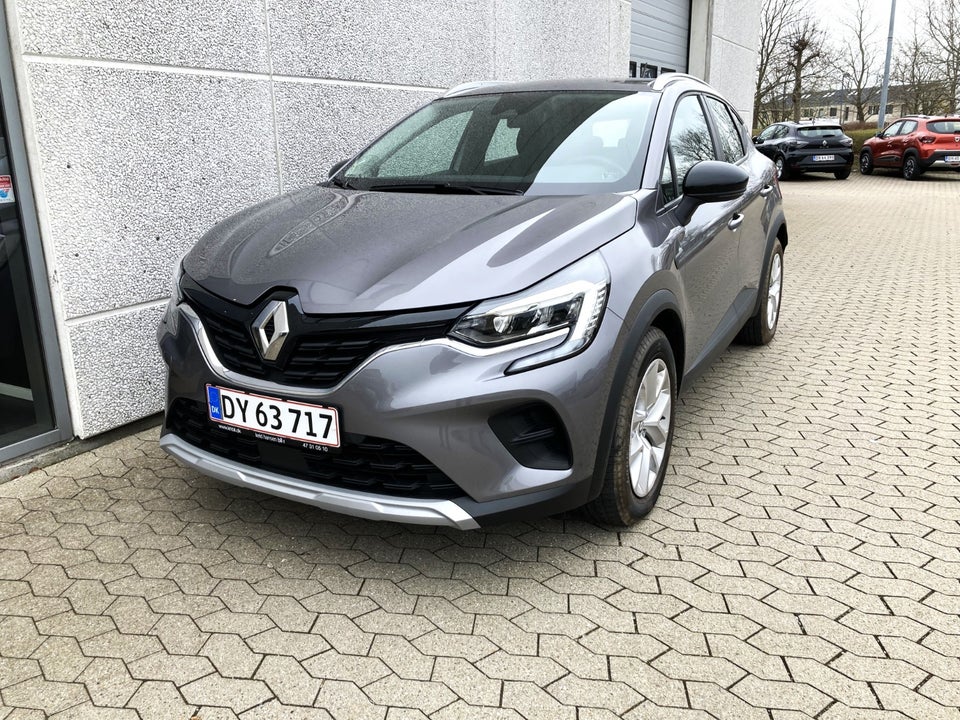 Renault Captur 1,6 E-Tech Equilibre 5d