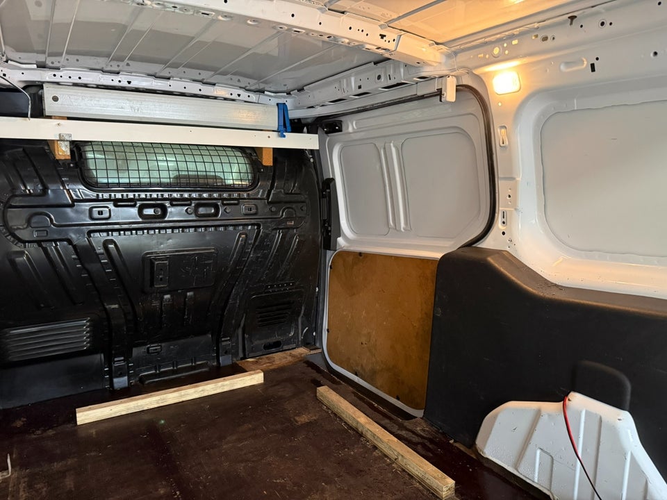 Ford Transit Connect 1,6 TDCi 95 Ambiente lang 5d