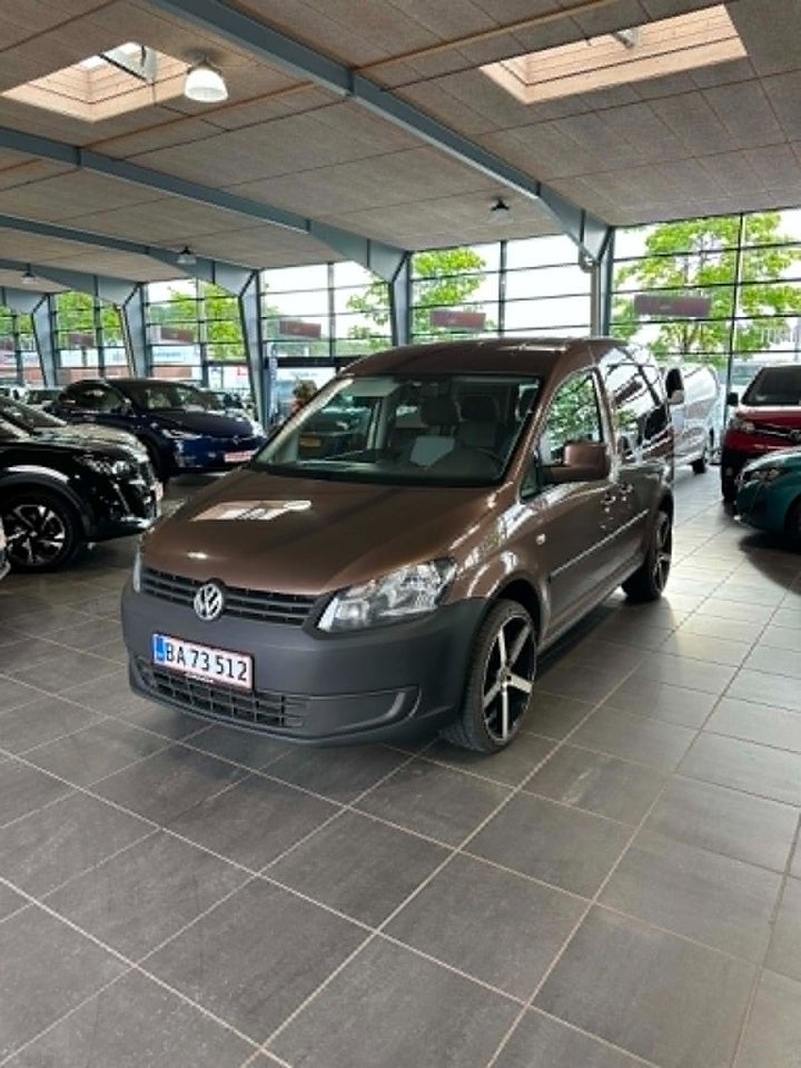 VW Caddy 1,6 TDi 75 Trendline BMT 5d