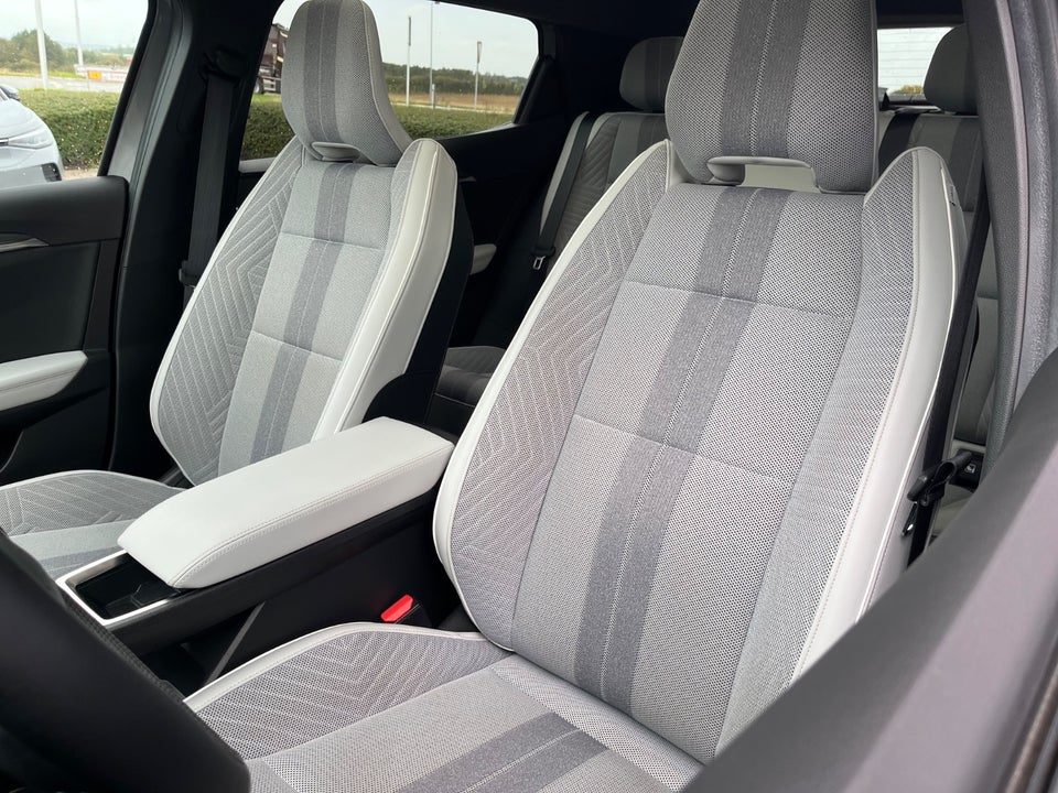 Renault Scenic E-Tech 87 Iconic 5d