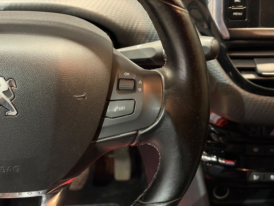 Peugeot 2008 1,6 BlueHDi 100 Allure 5d